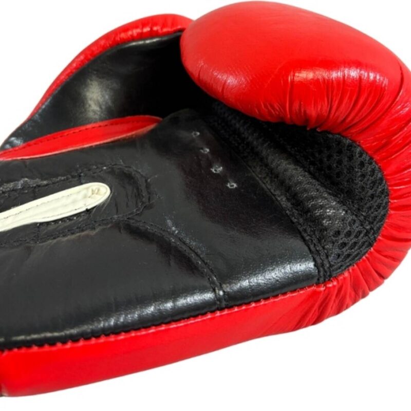 Rękawice bokserskie do Kickboxingu RBT-301W czerwone 2